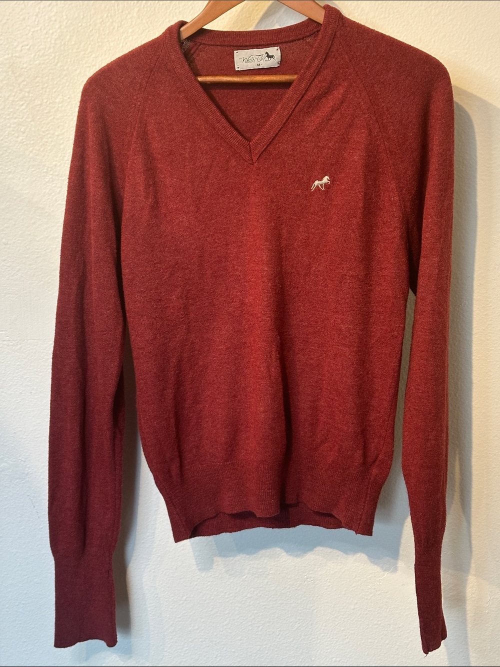 VTG Walk-On V-Neck Sweater in Deep Red